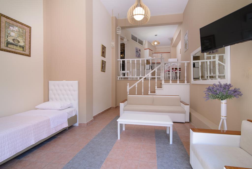 Family Inn Apartments&Suites Neos Marmaras Exteriér fotografie