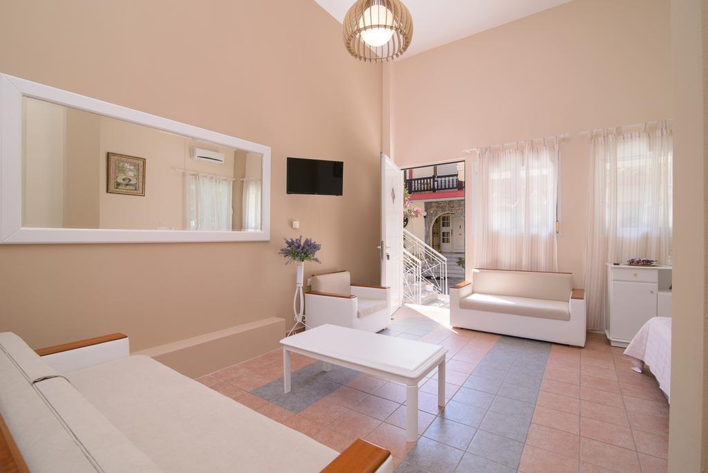 Family Inn Apartments&Suites Neos Marmaras Exteriér fotografie